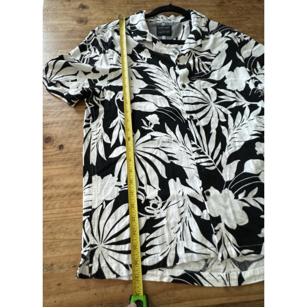 Denim & Flower Shirt, Men's Size Medium, Black White, Floral, Button Up - Picture 7 of 7